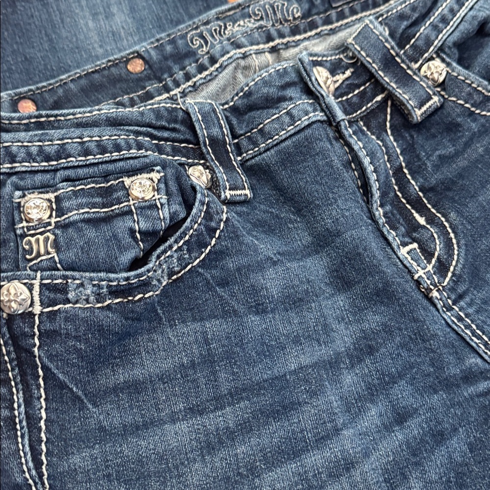 Miss Me Mid-Rise Boot Cut Jeans, 27x32 - Picture 9 of 10